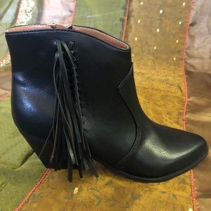 Indigo Rd. Darielle Western Bootie
